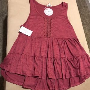 Summer top. Adorable